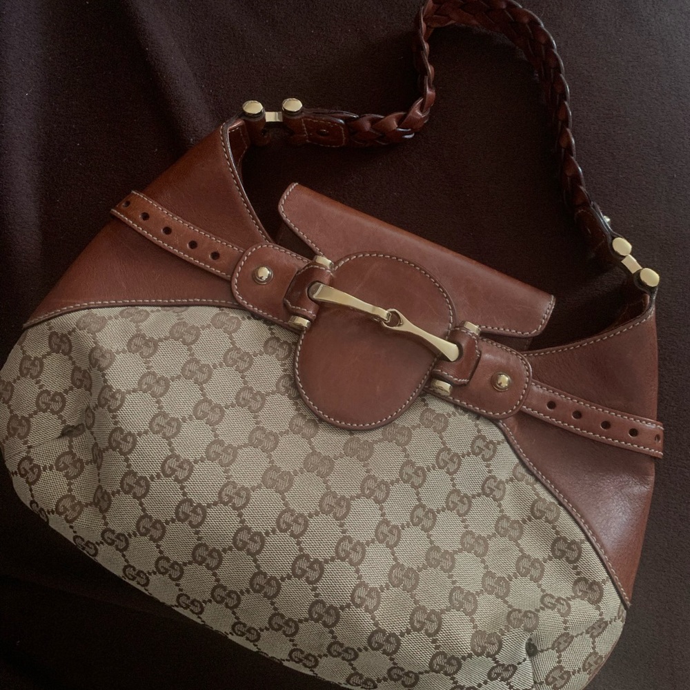 Authentic vintage gucci purse!!